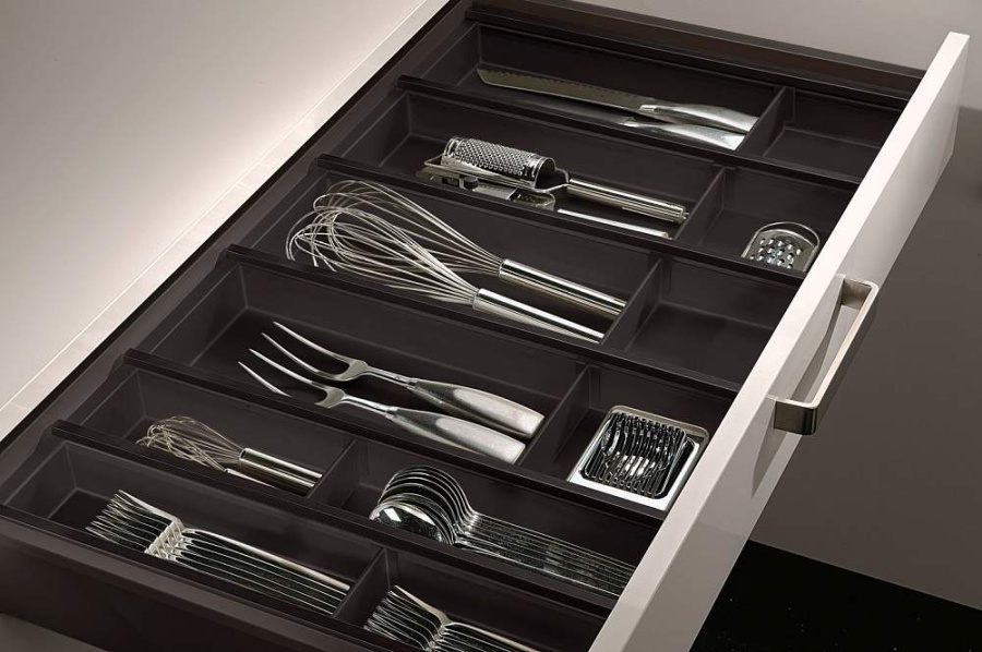 картинка Лоток под столовые приборы в шкаф 600мм Blum Legrabox аквамарин от магазина SEFI