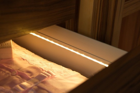 картинка Комплект для беспроводного подключения LED подсветки ALUMOVE ELECTRO от магазина SEFI