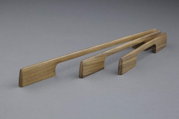 картинка Ручка мебельная New Aero 224, орех 287*35*10.5 от магазина SEFI