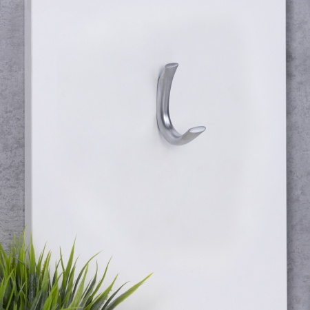 картинка Крючок меб. однорожковый мет. SKY хром матовый AKS от магазина SEFI