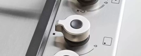 картинка Газовая варочная панель Bertazzoni P604LPROX магазин SEFI являющийся официальным дистрибьютором в России  картинка Газовая варочная панель Bertazzoni P604LPROX от магазина SEFI