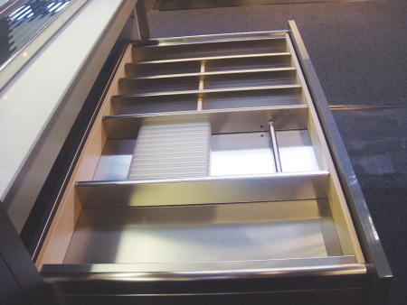 картинка Лоток для столовых приборов Cassetto Portaposate+Portacotelli 90 B50 нерж.сталь+бук от магазина SEFI