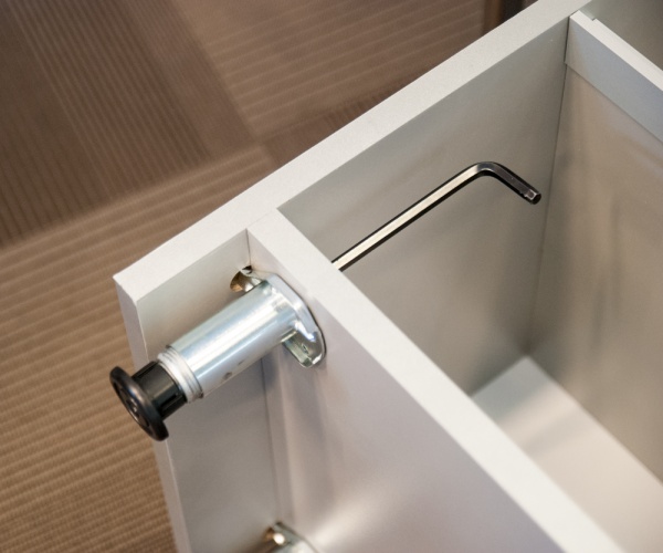 картинка Мебельная фурнитура INCOLL LEV 7 от магазина SEFI