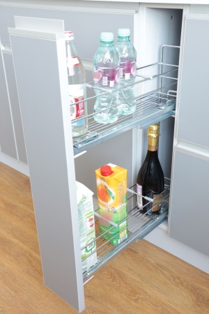 картинка Бутылочница DYNAMIC 150 с двумя полками, хром, полного выдвижения, направляющие GRASS Dynamic-XP от магазина SEFI