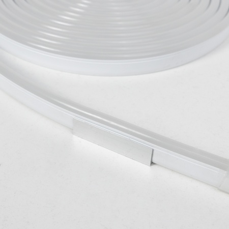 картинка Держатель для гибкого неона 8*16мм, металл, AKS магазин SEFI являющийся официальным дистрибьютором в России  картинка Держатель для гибкого неона 8*16мм, металл, AKS от магазина SEFI