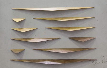 картинка Ручка мебельная Kite 160, орех 358*39*13 от магазина SEFI