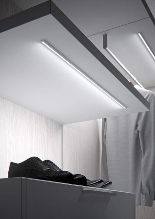 картинка Светильник светодиодный Lab, 28.8Вт, 24В, кабель 2м с разъемом Micro, свет натуральный алю, 2000х15х6мм магазин SEFI являющийся официальным дистрибьютором в России  картинка Светильник светодиодный Lab, 28.8Вт, 24В, кабель 2м с разъемом Micro, свет натуральный алю, 2000х15х6мм от магазина SEFI