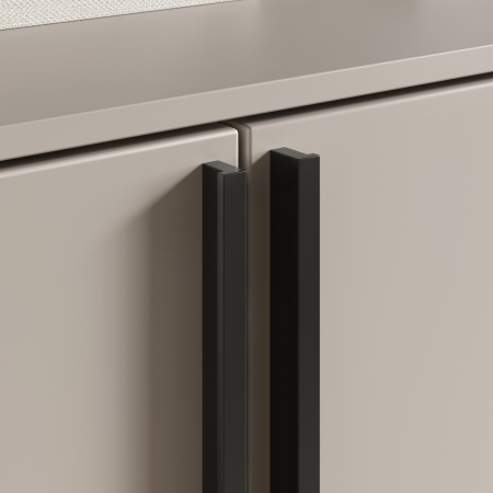 картинка Ручка меб. скоба алюм. PIANO 512/600 черный матовый, AKS тип 2 магазин SEFI являющийся официальным дистрибьютором в России  картинка Ручка меб. скоба алюм. PIANO 512/600 черный матовый, AKS тип 2 от магазина SEFI