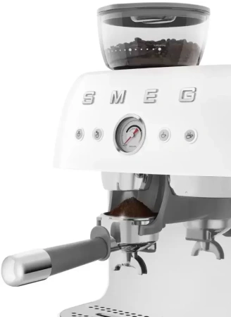 картинка Кофеварка Smeg EGF03WHEU от магазина SEFI