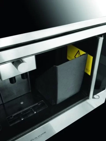 картинка Встраиваемая кофемашина Fulgor Milano LCM 4509 TC ME от магазина SEFI