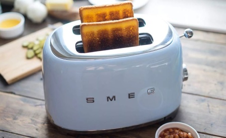 картинка Тостер Smeg TSF01WHEU от магазина SEFI