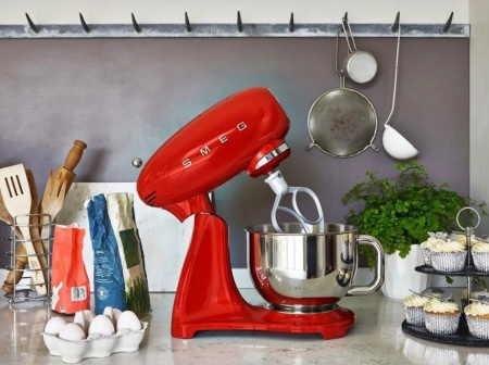 картинка Миксер Smeg SMF03RDEU от магазина SEFI