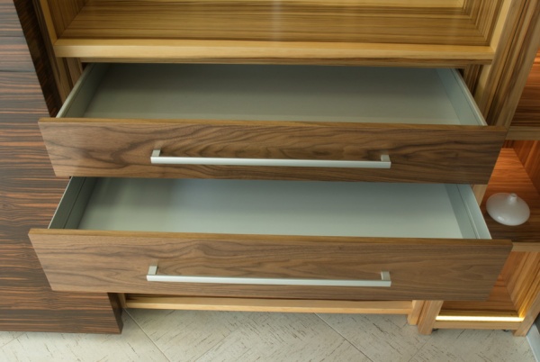 картинка Выдвижной ящикALUMOVE 90 в шкаф 90см, для стенок шкафа 16мм от магазина SEFI