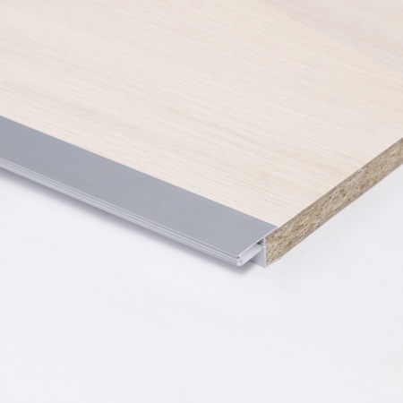 картинка Профиль алюминиевый накладной/торцевой CAPELLA-3018A, с экраном, цвет алюминий, 2м (для 18 ДСП), AKS магазин SEFI являющийся официальным дистрибьютором в России  картинка Профиль алюминиевый накладной/торцевой CAPELLA-3018A, с экраном, цвет алюминий, 2м (для 18 ДСП), AKS от магазина SEFI