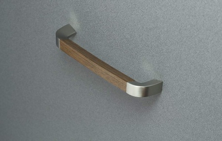 картинка Ручка мебельная Epoch Combi 192, орех 210*42*18 от магазина SEFI