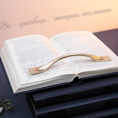 картинка Ручка меб. скоба мет. GRACE 128 брашированный темный никель AKS магазин SEFI являющийся официальным дистрибьютором в России  картинка Ручка меб. скоба мет. GRACE 128 брашированный темный никель AKS от магазина SEFI