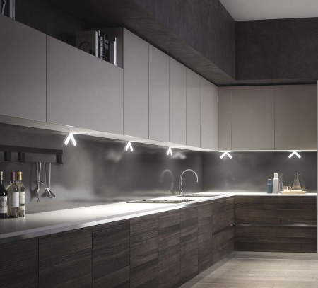 картинка Светодиодный светильник 
10Вт, 24B, угловой, кабель 2000мм с разъемом Micro магазин SEFI являющийся официальным дистрибьютором в России  картинка Светодиодный светильник 
10Вт, 24B, угловой, кабель 2000мм с разъемом Micro от магазина SEFI