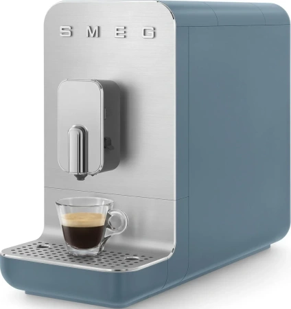 картинка Кофемашина Smeg BCC13SBMEU от магазина SEFI