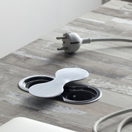 картинка Врезная мебельная розетка 220В с USB-зарядкой Type A SFL Eight, нержавеющая сталь (BP8U-2) от магазина SEFI