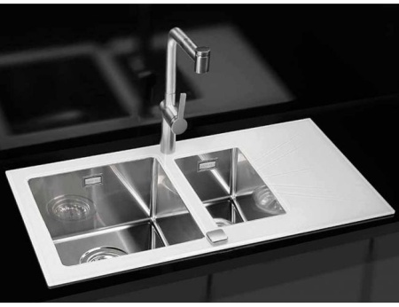 картинка Мойка KARAT 10 черный 860X5001X правая в комплекте с сифоном 1127251 от магазина SEFI