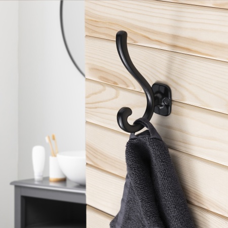 картинка Крючок меб. двухрожковый мет. AКKORD черный матовый AKS от магазина SEFI