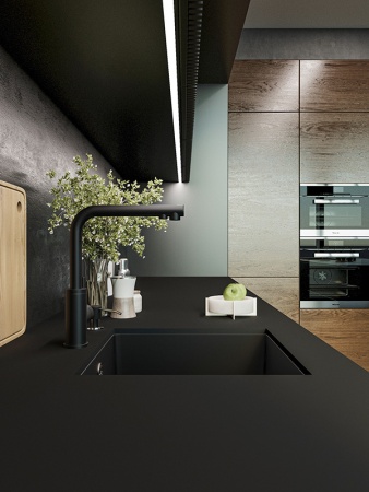 картинка Смеситель для кухни с выдвижной лейкой и подключением к фильтру, EMAR ЕС-7015, цвет Black от магазина SEFI