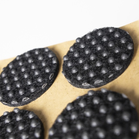 картинка Подкладка самоприлипающая фетровая прорезиненная d30мм (1упак.=15шт), черная, Folmag от магазина SEFI