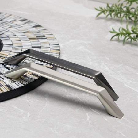 картинка Ручка меб. кнопка мет. PRIZMA брашированный темный никель AKS от магазина SEFI