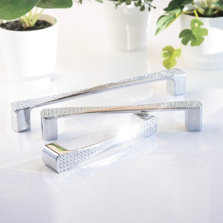 картинка Ручка меб. скоба мет. COMO 160 хром, AKS магазин SEFI являющийся официальным дистрибьютором в России  картинка Ручка меб. скоба мет. COMO 160 хром, AKS от магазина SEFI