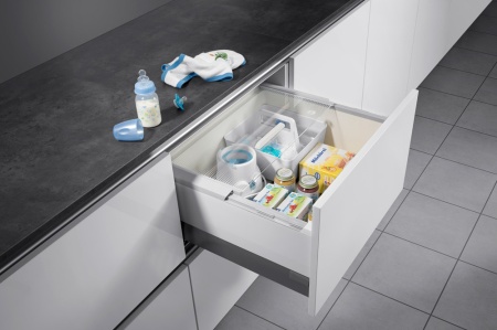 картинка Система Panty-Box 600 в шкаф 60 (емкость с крышкой, 2 доски, 1 контейнер с ручкой) магазин SEFI являющийся официальным дистрибьютором в России  картинка Система Panty-Box 600 в шкаф 60 (емкость с крышкой, 2 доски, 1 контейнер с ручкой) от магазина SEFI