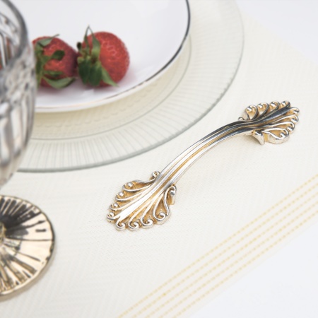 картинка Ручка меб. скоба мет. BING 96 французское серебро, AKS магазин SEFI являющийся официальным дистрибьютором в России  картинка Ручка меб. скоба мет. BING 96 французское серебро, AKS от магазина SEFI