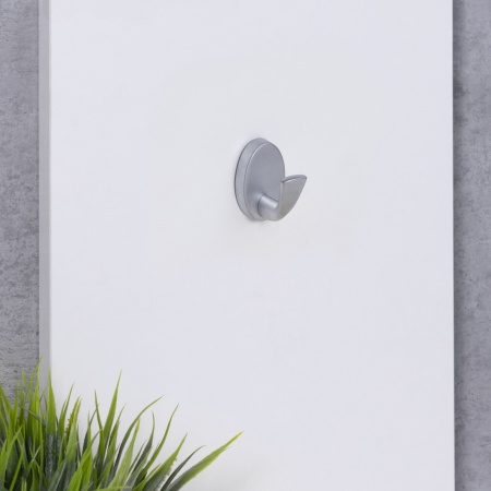 картинка Крючок меб. однорожковый мет. QUEEN хром матовый AKS магазин SEFI являющийся официальным дистрибьютором в России  картинка Крючок меб. однорожковый мет. QUEEN хром матовый AKS от магазина SEFI