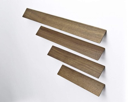 картинка Ручка мебельная Chiselle 128, дуб 200*37*13 от магазина SEFI