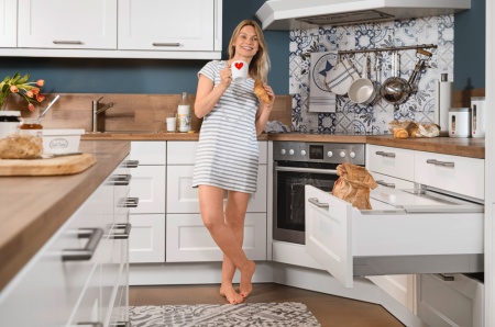 картинка Система Panty-Box 600 в шкаф 60 (емкость с крышкой, 2 доски, 1 контейнер с ручкой) магазин SEFI являющийся официальным дистрибьютором в России  картинка Система Panty-Box 600 в шкаф 60 (емкость с крышкой, 2 доски, 1 контейнер с ручкой) от магазина SEFI