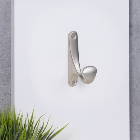 картинка Крючок меб. однорожковый мет. DELTA сатин AKS от магазина SEFI