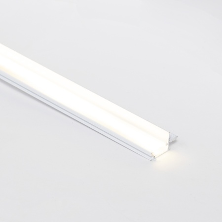 картинка Профиль алюминиевый врезной/торцевой CAPELLA-3216W, с экраном, цвет белый, 2м (для 16 ДСП), AKS магазин SEFI являющийся официальным дистрибьютором в России  картинка Профиль алюминиевый врезной/торцевой CAPELLA-3216W, с экраном, цвет белый, 2м (для 16 ДСП), AKS от магазина SEFI