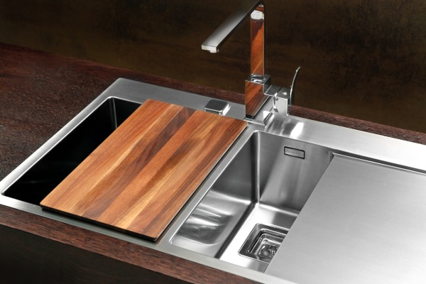 картинка Доска разделочная 250х418-дерево/орех KOMBINO, QUADRIX, PURE, INTERMEZZO от магазина SEFI