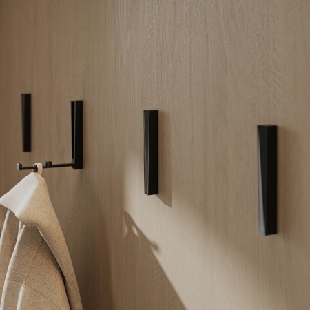 картинка Крючок меб. однорожковый мет. STEP хром матовый AKS от магазина SEFI