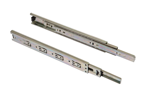 картинка Направляющая шариковая L-750 h=45 AKS от магазина SEFI