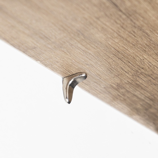 картинка Полкодержатель для корпусных полок мет. SEKURA 2 никель (1уп.=5тыс.шт) AKS от магазина SEFI