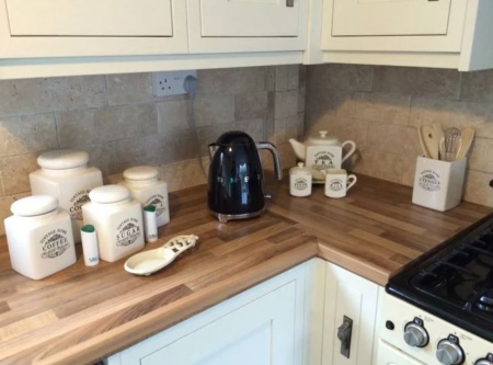 картинка Чайник Smeg KLF03BLEU от магазина SEFI