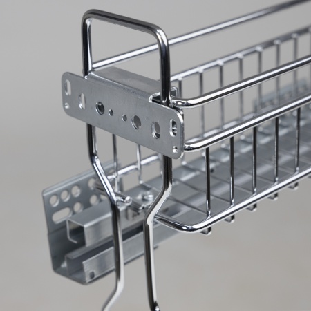 картинка Выдвижная корзина-карго 200 NORWIG крепл.боковое/левое, хром AKS магазин SEFI являющийся официальным дистрибьютором в России  картинка Выдвижная корзина-карго 200 NORWIG крепл.боковое/левое, хром AKS от магазина SEFI