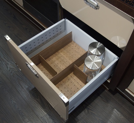 картинка Деревянный лоток WoodLine для сыпучих продуктов в ящики Grass Vionaro / Blum Legrabox, 600 мм, орех от магазина SEFI