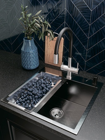 картинка Смеситель для кухни с гибким гусаком и подключением к фильтру, EMAR ЕС-3015, цвет сатин от магазина SEFI