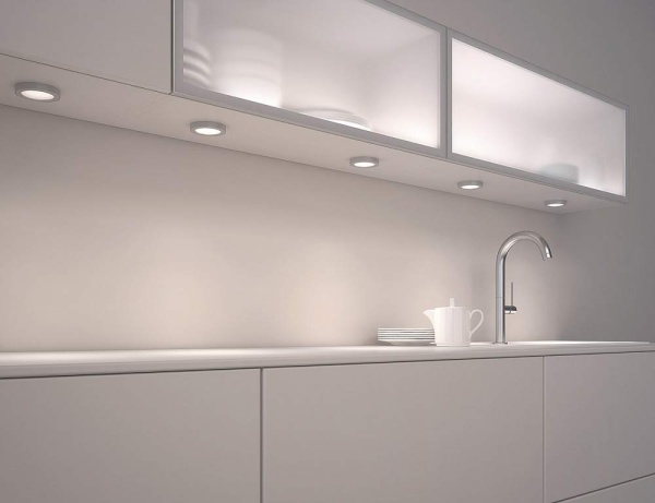 картинка Светодиодный светильник BUTTON 3Вт, 12В, накладной, круглый, кабель 2м серебристый магазин SEFI являющийся официальным дистрибьютором в России  картинка Светодиодный светильник BUTTON 3Вт, 12В, накладной, круглый, кабель 2м серебристый от магазина SEFI