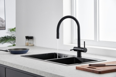 картинка Смеситель для кухни с гибким гусаком и подключением к фильтру, EMAR ЕС-3015, цвет Black от магазина SEFI