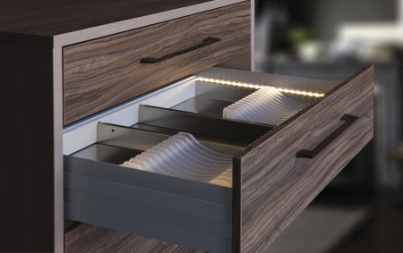 картинка Комплект для беспроводного подключения LED подсветки ALUMOVE ELECTRO от магазина SEFI