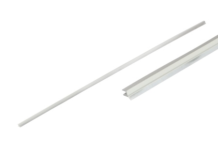 картинка Профиль с уплотнительной кромкой, цвет - хром, материал-пластик, в комплекте: 2 шт. от магазина SEFI