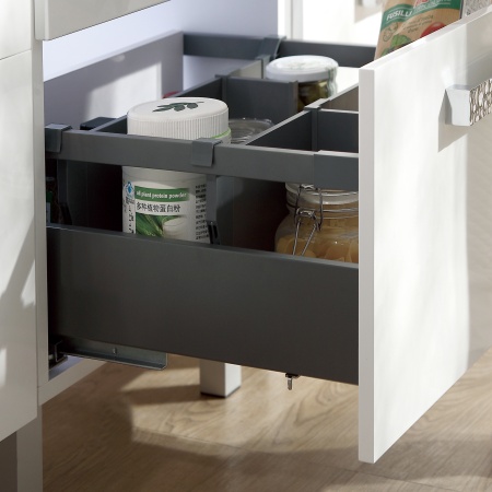 картинка Релинг Slimbox AKS L-450 графит магазин SEFI являющийся официальным дистрибьютором в России  картинка Релинг Slimbox AKS L-450 графит от магазина SEFI