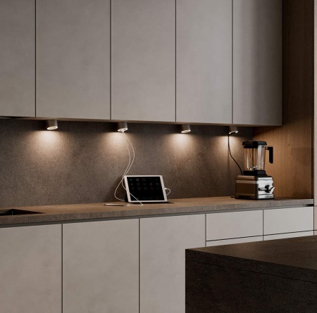 картинка Светильник светодиодный Unika D-M USB, 4.5 3Вт, 24В, с двойной usb зарядкой, свет натуральный, кабель, сталь магазин SEFI являющийся официальным дистрибьютором в России  картинка Светильник светодиодный Unika D-M USB, 4.5 3Вт, 24В, с двойной usb зарядкой, свет натуральный, кабель, сталь от магазина SEFI